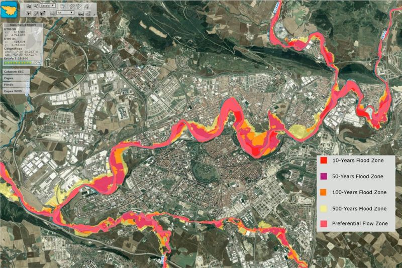 Mapa de Pamplona con zonas de inundación marcadas por probabilidad de recurrencia: 10, 50, 100 y 500 años.