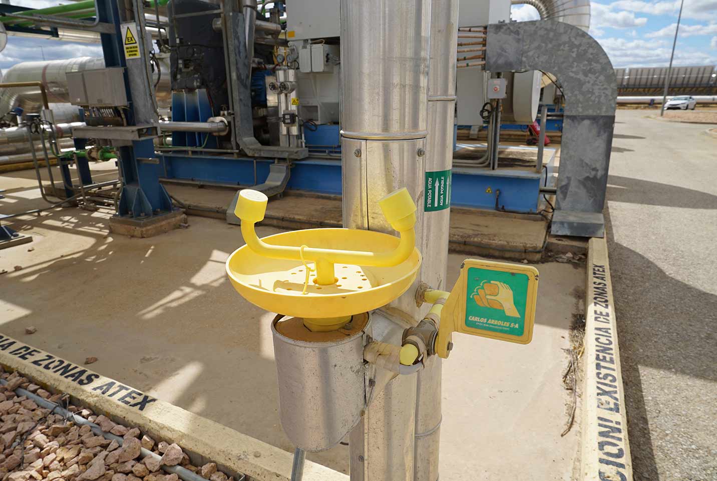 Formación práctica de primeros auxilios con simulación de emergencia para el módulo Solar Safety Training First Aid (S-FA).